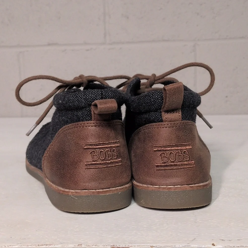 BOB'S Men's Casual Black and Brown Shoes Size 9